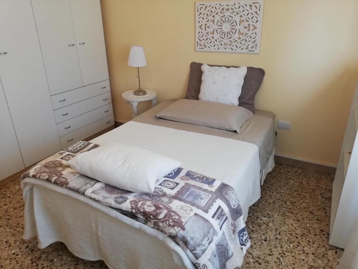 La Coquille Appartamento Vicino All'Ospedale Negrar Buitenkant foto